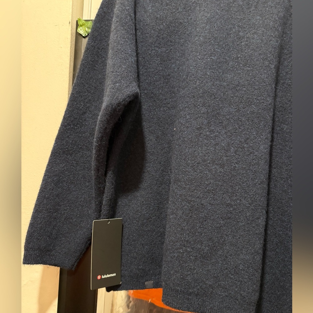 Lululemon Alpaca Wool-Blend
Crewneck Sweater men’s XL NEW NEVER USED OR WORN - Picture 6 of 10